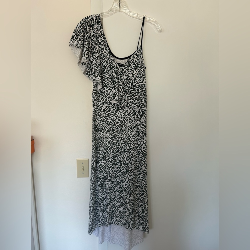 Elegant Navy and White One-Shoulder Dress